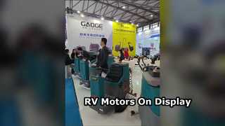ফ্লোরে: প্রদর্শনীতে আমাদের মোটর